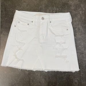 American Eagle white jean skirt
